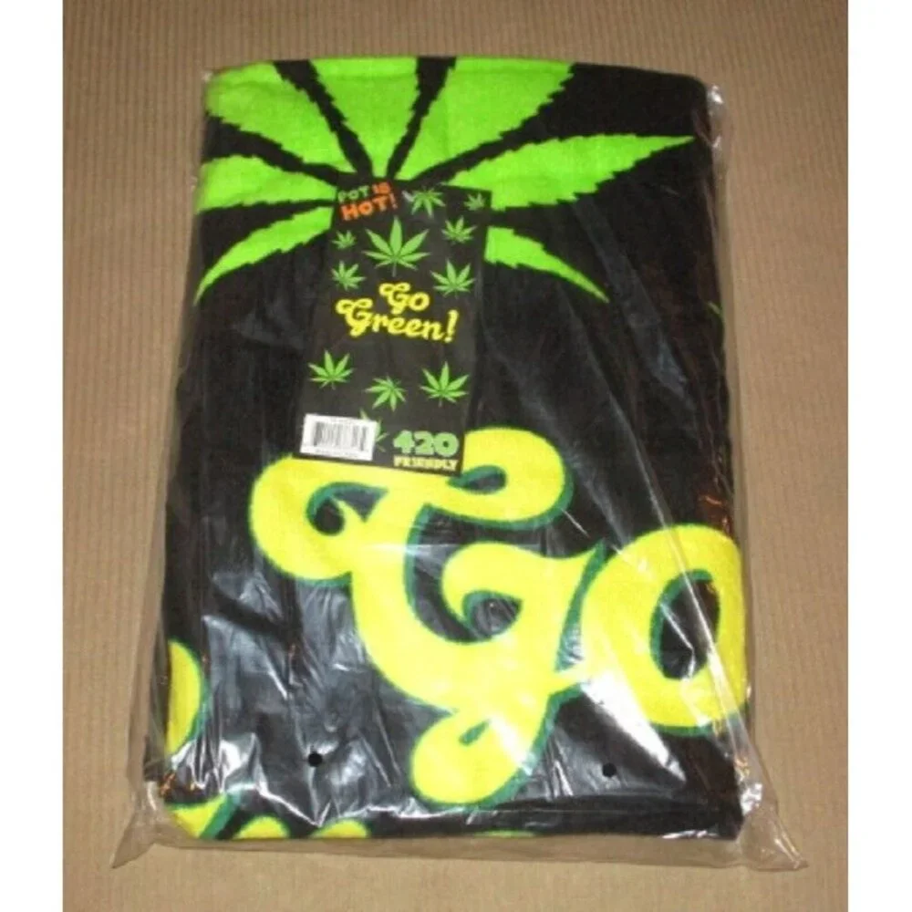 New Go Green Beach Bath Pool Towel GIFT Marijuana Pot Leaf Weed 420 Friendly NWT